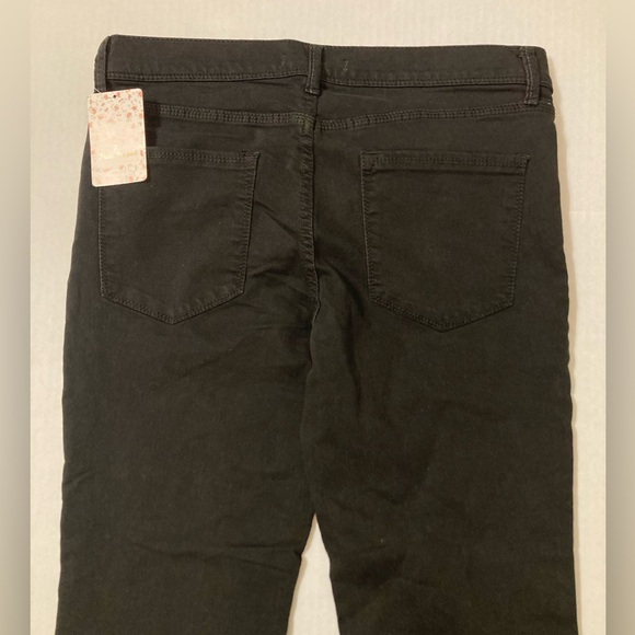 Free People | NWT Women’s Black Denim Cropped Jeans - Picture 4 of 11